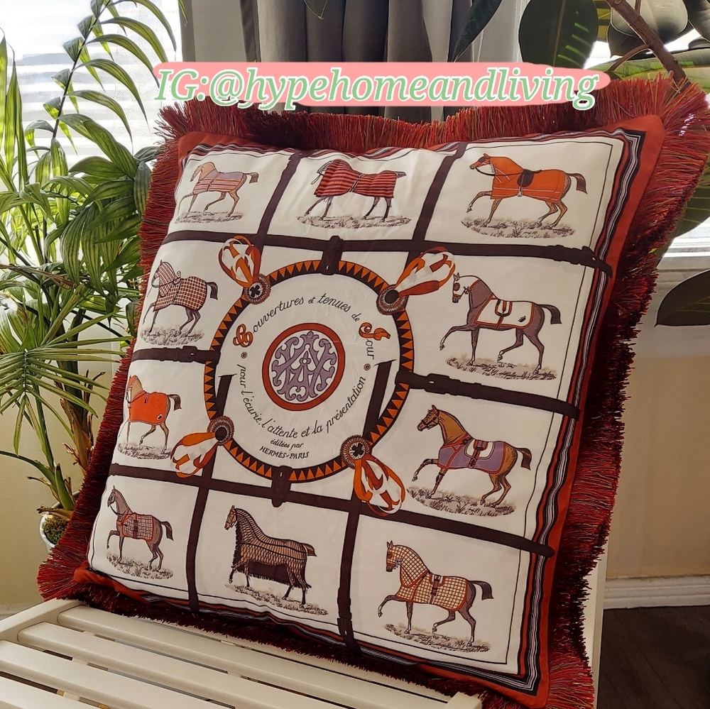 Paris Style War Horse 🐎🐎 Pillow Cover
